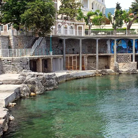 With Wifi Lovran, Opatija - 14181 شقة *